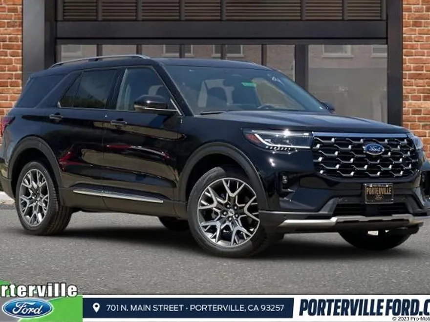 2025 Ford Explorer Platinum photo 1