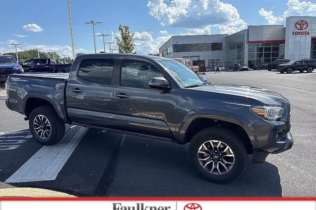 2022 Toyota Tacoma TRD Sport V6 photo 1