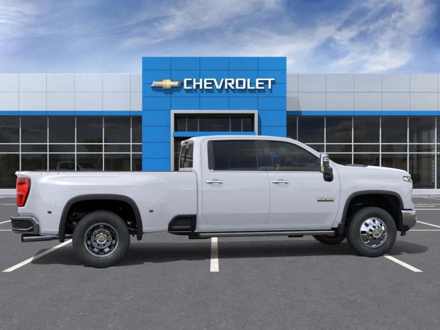 2026 Chevrolet Silverado 3500HD LTZ photo 1