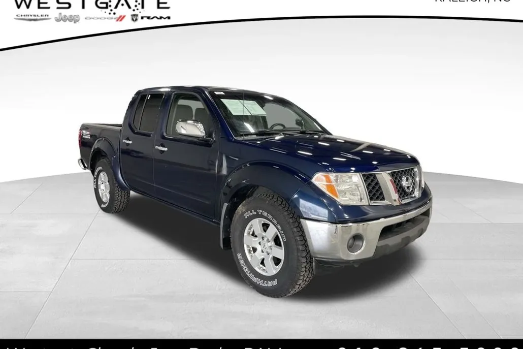 2007 Nissan Frontier Nismo Off-Road Crew Cab photo 1