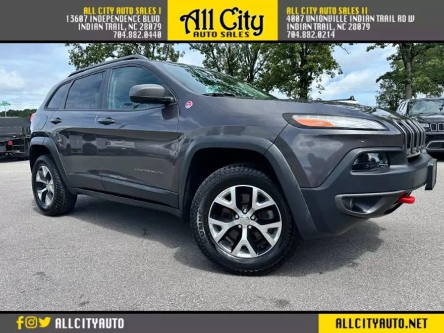 2015 Jeep Cherokee Trailhawk Sport photo 1