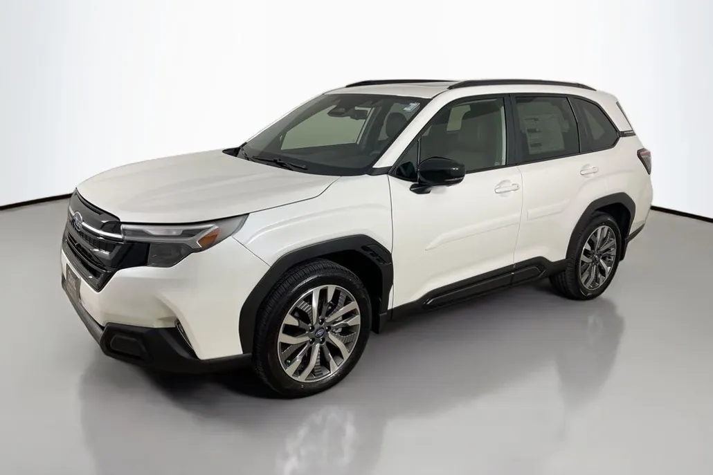 2025 Subaru Forester Touring photo 1