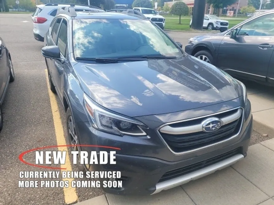 2021 Subaru Outback Limited XT photo 1