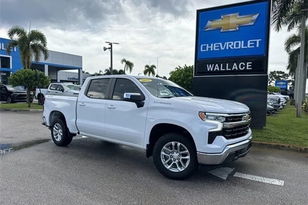 2022 Chevrolet Silverado 1500 LT photo 1