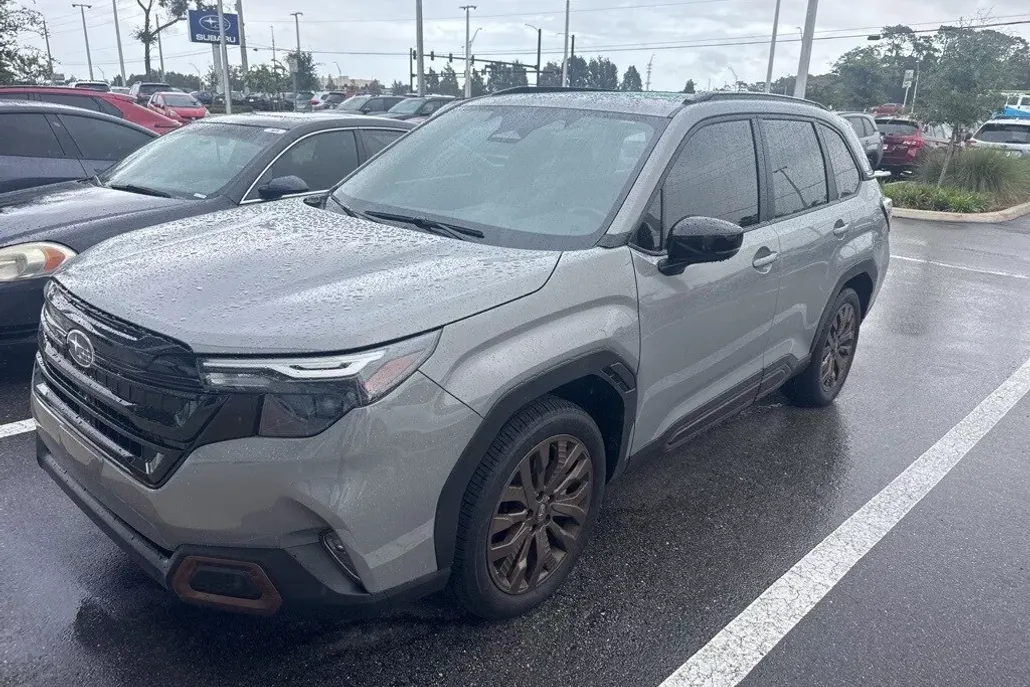 2025 Subaru Forester Sport photo 1