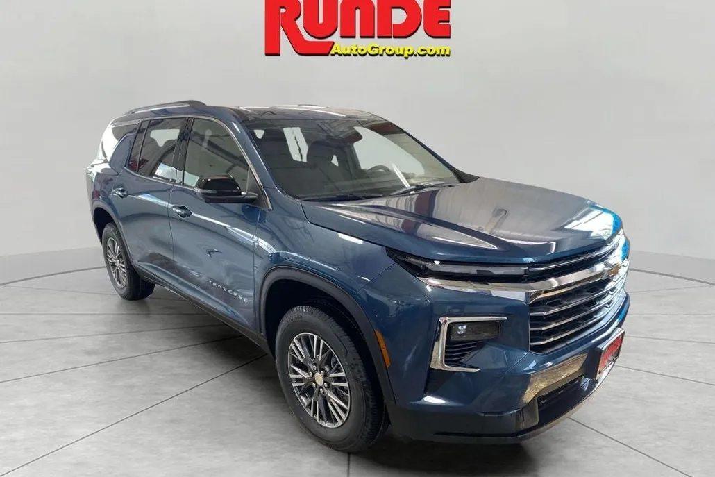 2026 Chevrolet Traverse photo 1