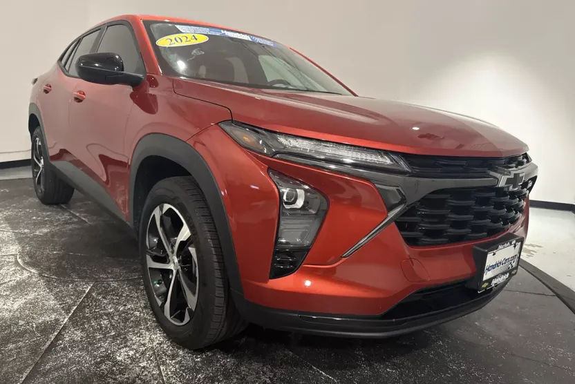 2024 Chevrolet Trax photo 1