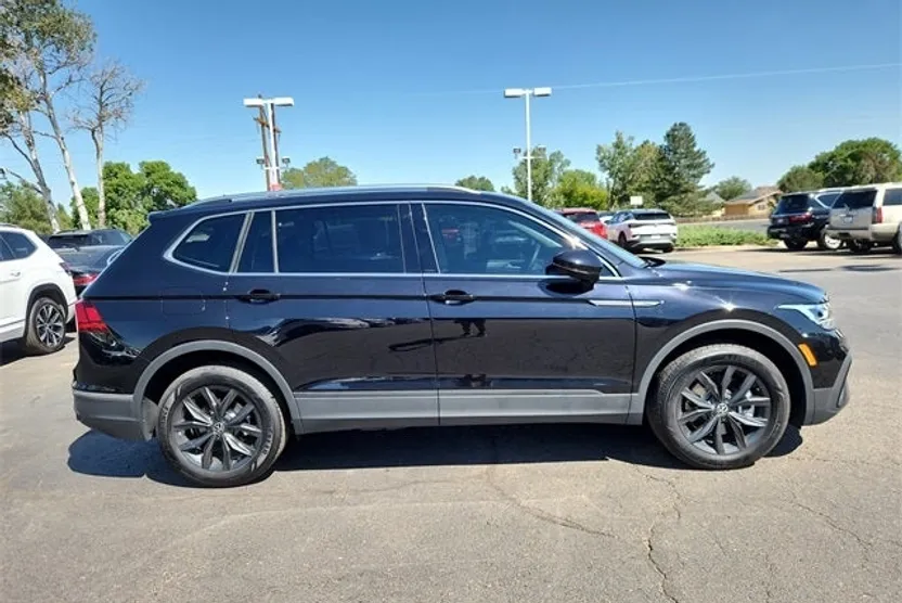 2024 Volkswagen Tiguan SE Wolfsburg Edition photo 1