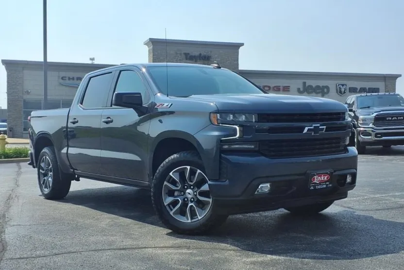 2021 Chevrolet Silverado 1500 RST photo 1