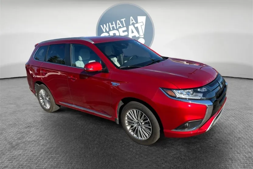 2022 Mitsubishi Outlander SEL LE GT SE photo 1