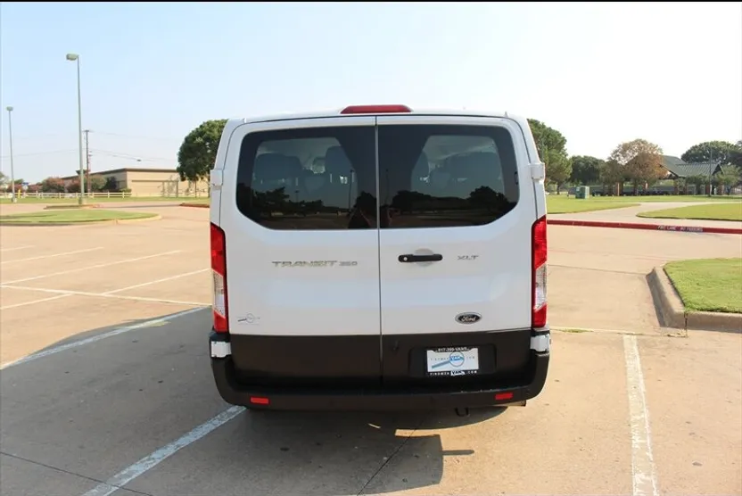 2022 Ford Transit XLT photo 1