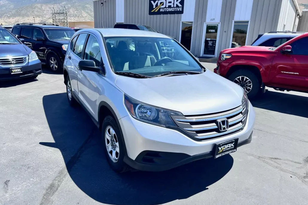 2014 Honda CR-V LX photo 1