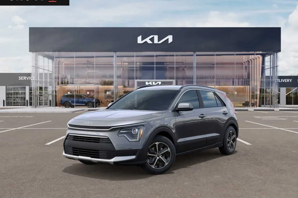 2025 Kia Niro LX photo 1