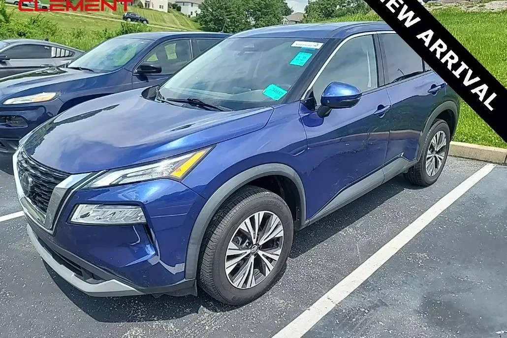 2021 Nissan Rogue SV photo 1