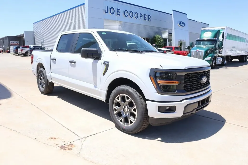 2025 Ford F-150 STX photo 1