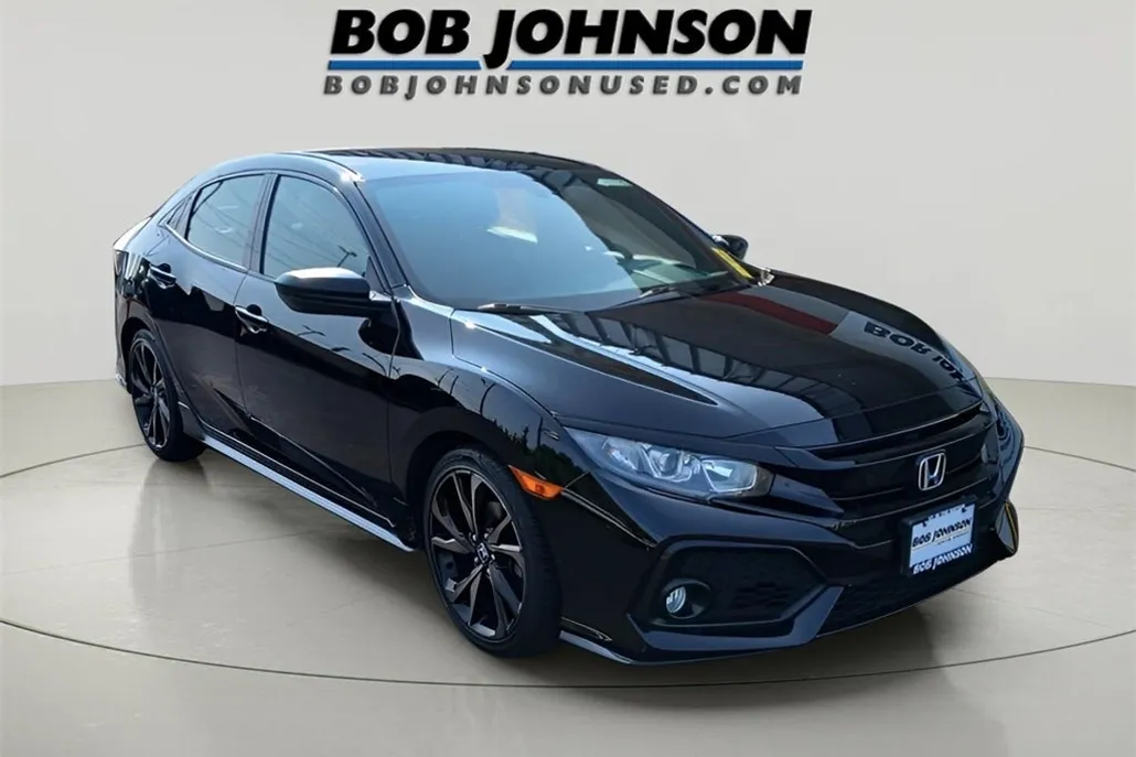 2017 Honda Civic Sport Hatchback photo 1