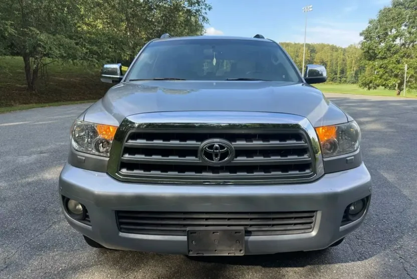 2008 Toyota Sequoia Platinum Sport photo 1