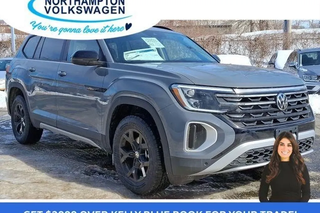 2025 Volkswagen Atlas Peak Edition SE photo 1