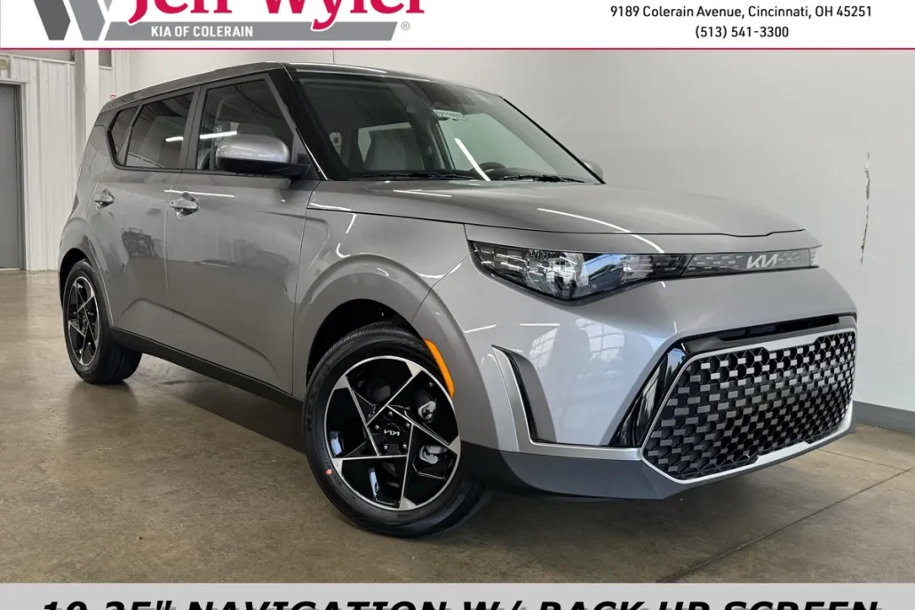 2025 Kia Soul EX photo 1