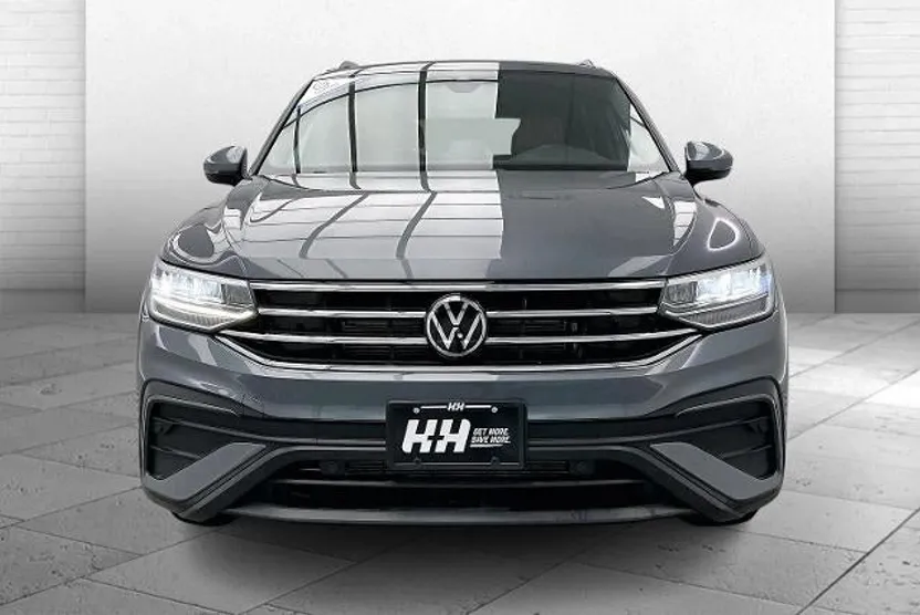 2022 Volkswagen Tiguan SE photo 1