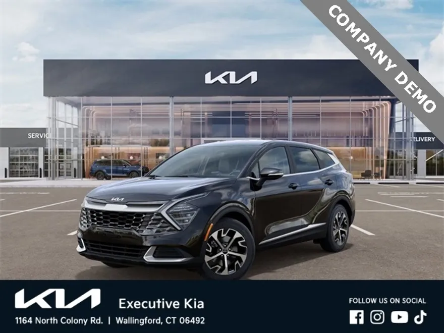 2025 Kia Sportage EX photo 1
