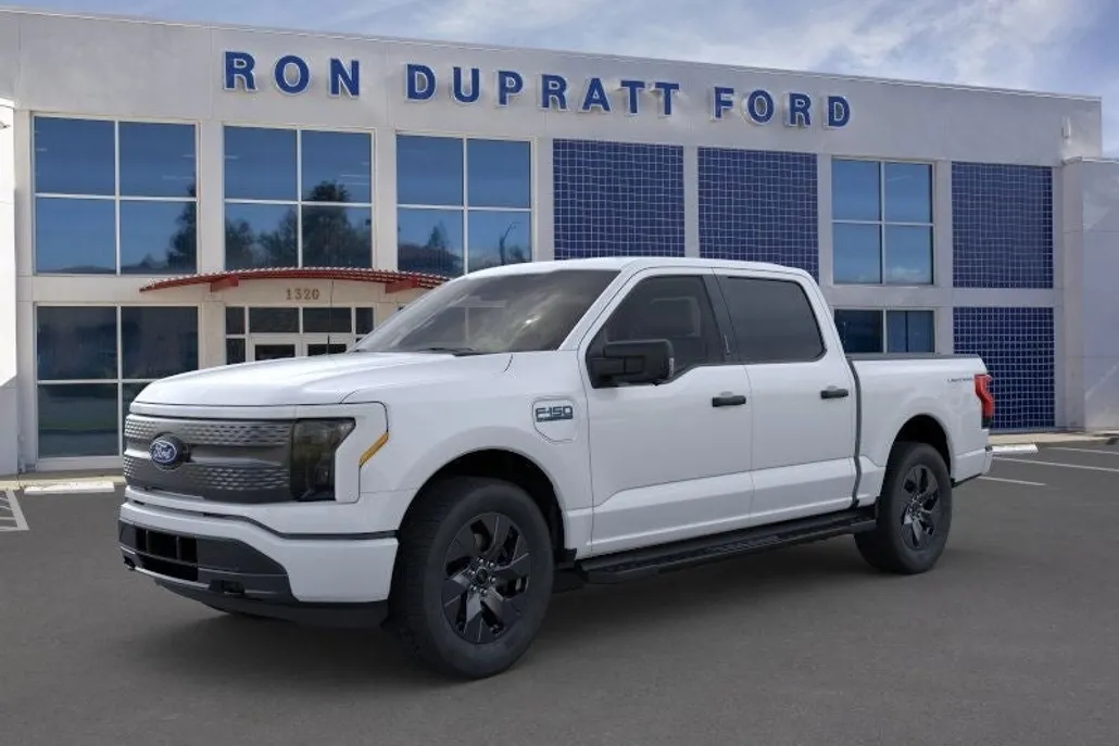 2024 Ford F-150 Lightning XLT photo 1