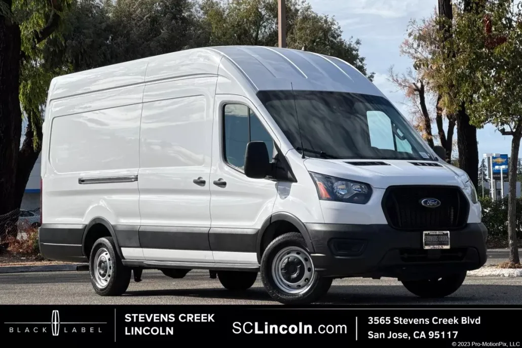 2022 Ford Transit photo 1