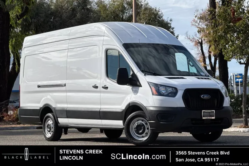 2022 Ford Transit photo 1