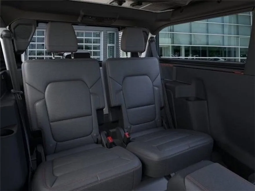 2025 Ford Bronco First Edition photo 11