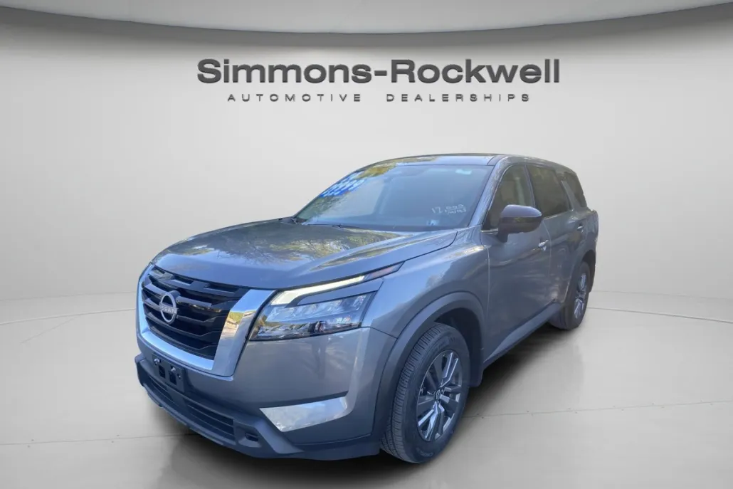 2024 Nissan Pathfinder S photo 1