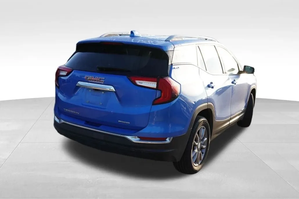2024 Gmc Terrain SLT photo 1