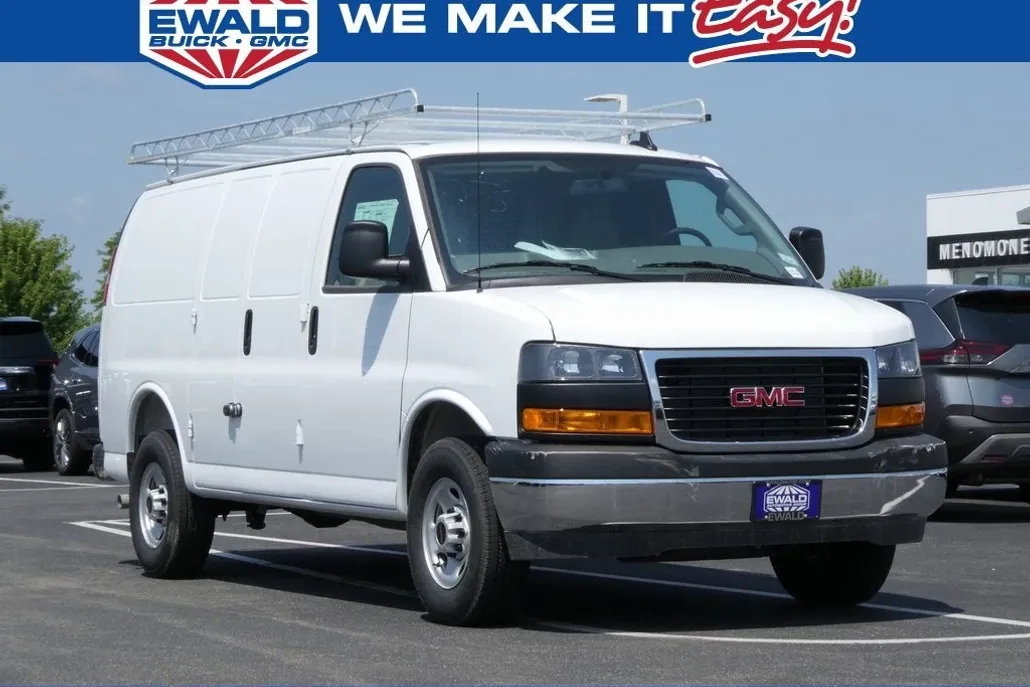 2025 Gmc Savana Cargo 3500 photo 1