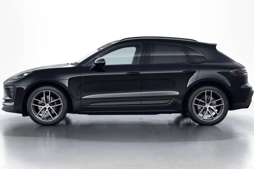 2026 Porsche Macan T photo 1
