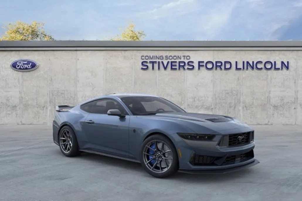 2025 Ford Mustang Dark Horse photo 1