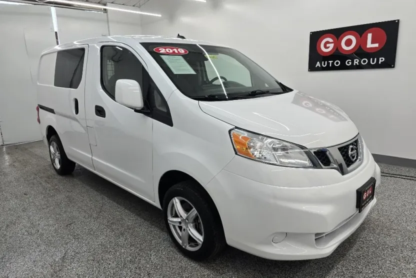 2019 Nissan NV200 S photo 1