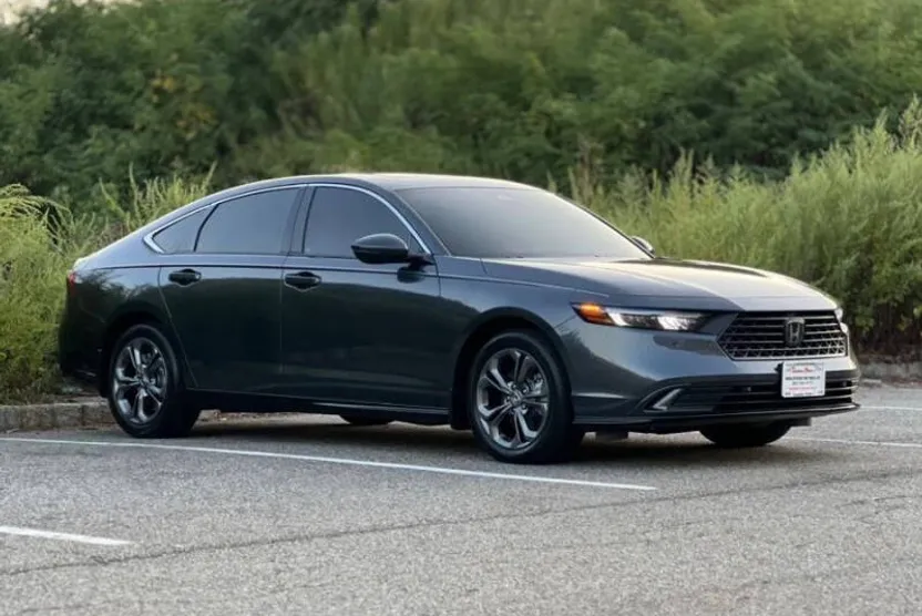 2024 Honda Accord Hybrid EX-L photo 1