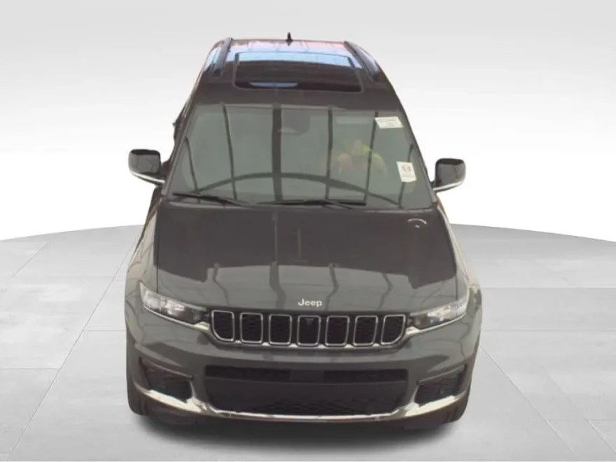 2024 Jeep Grand Cherokee Limited photo 1