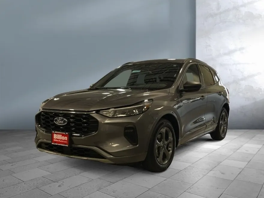 2024 Ford Escape ST-Line photo 1