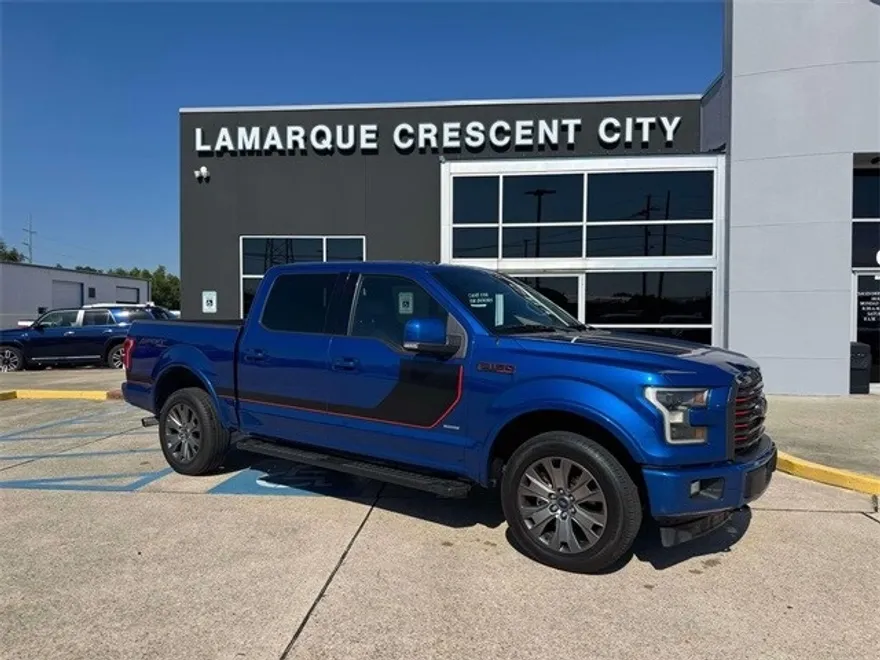 2017 Ford F-150 Lariat photo 1