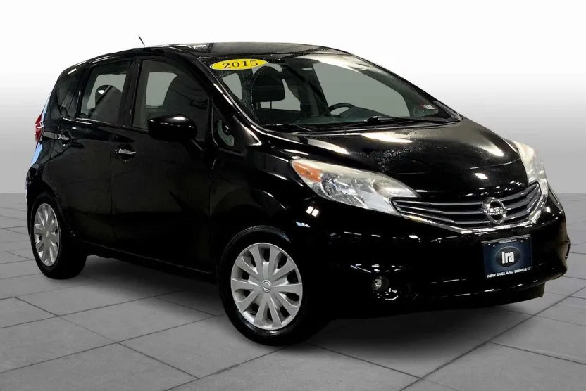 2015 Nissan Versa Note SV 1.6 photo 1