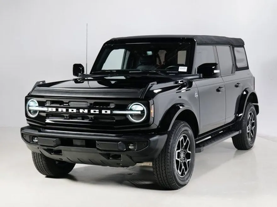 2023 Ford Bronco Outer Banks photo 1