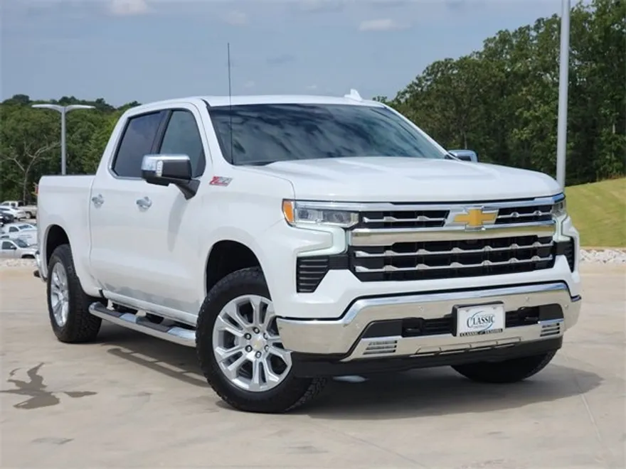 2026 Chevrolet Silverado 1500 LTZ photo 1