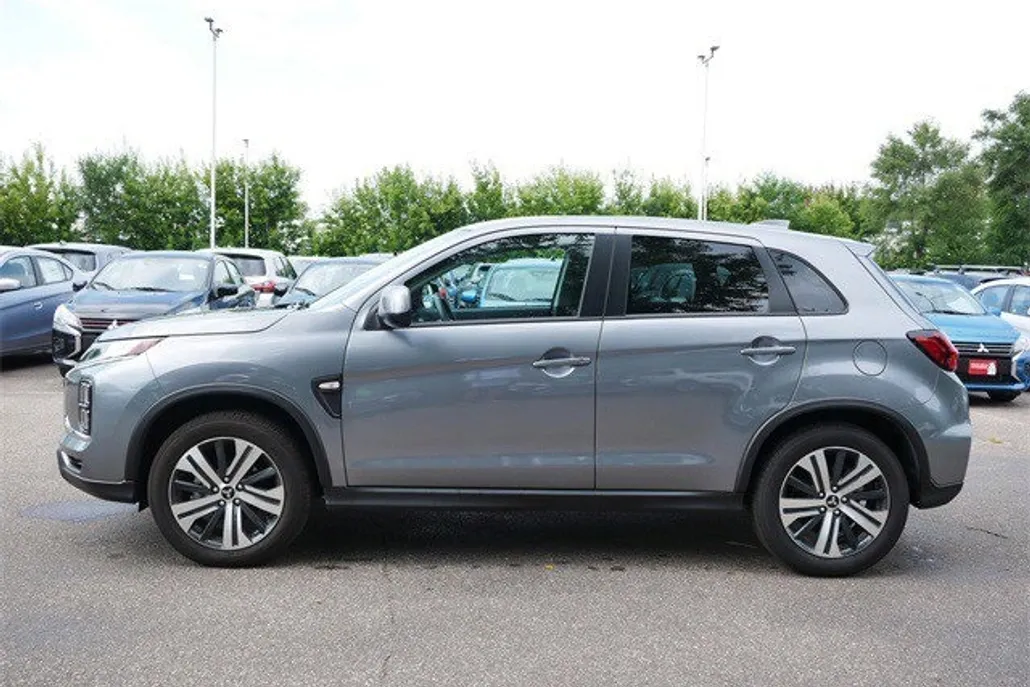 2024 Mitsubishi Outlander Sport ES photo 1
