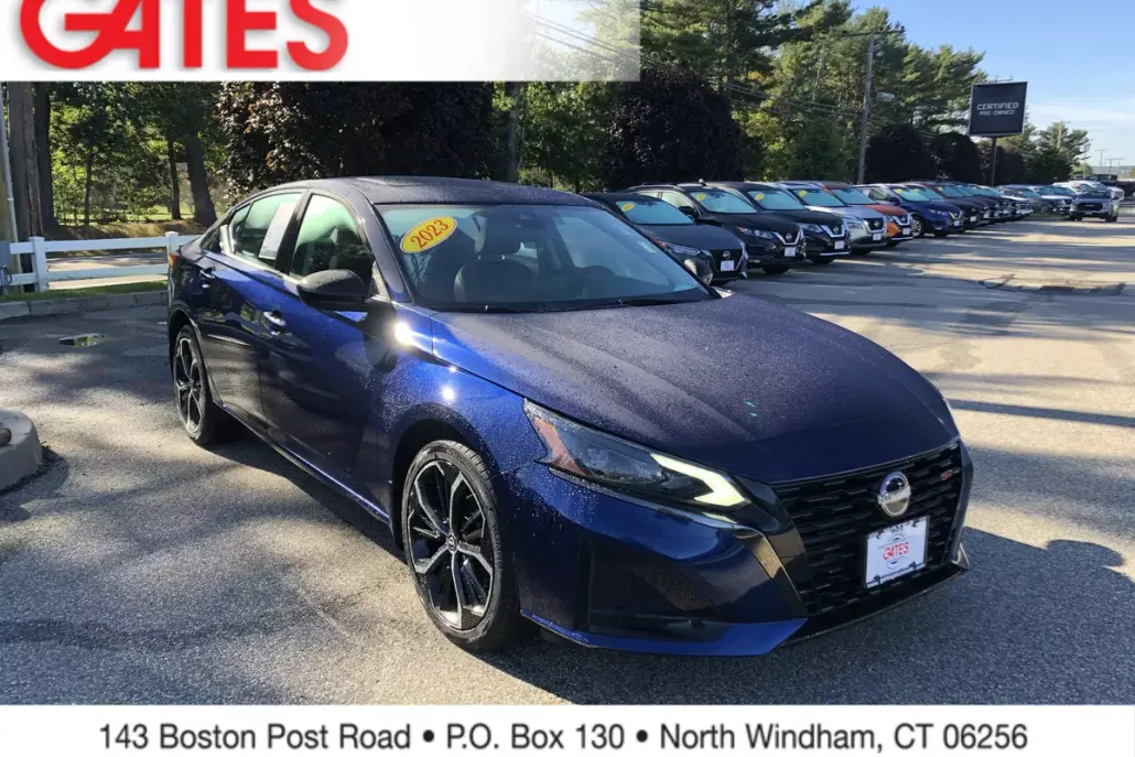 2023 Nissan Altima 2.5 SR photo 1