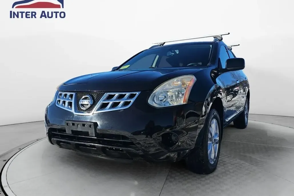 2013 Nissan Rogue SV photo 1