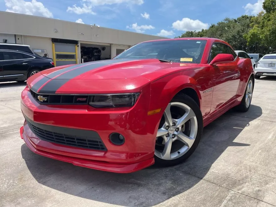 2015 Chevrolet Camaro 2LT photo 1
