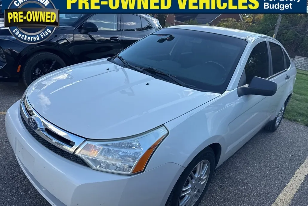 2011 Ford Focus SE photo 1