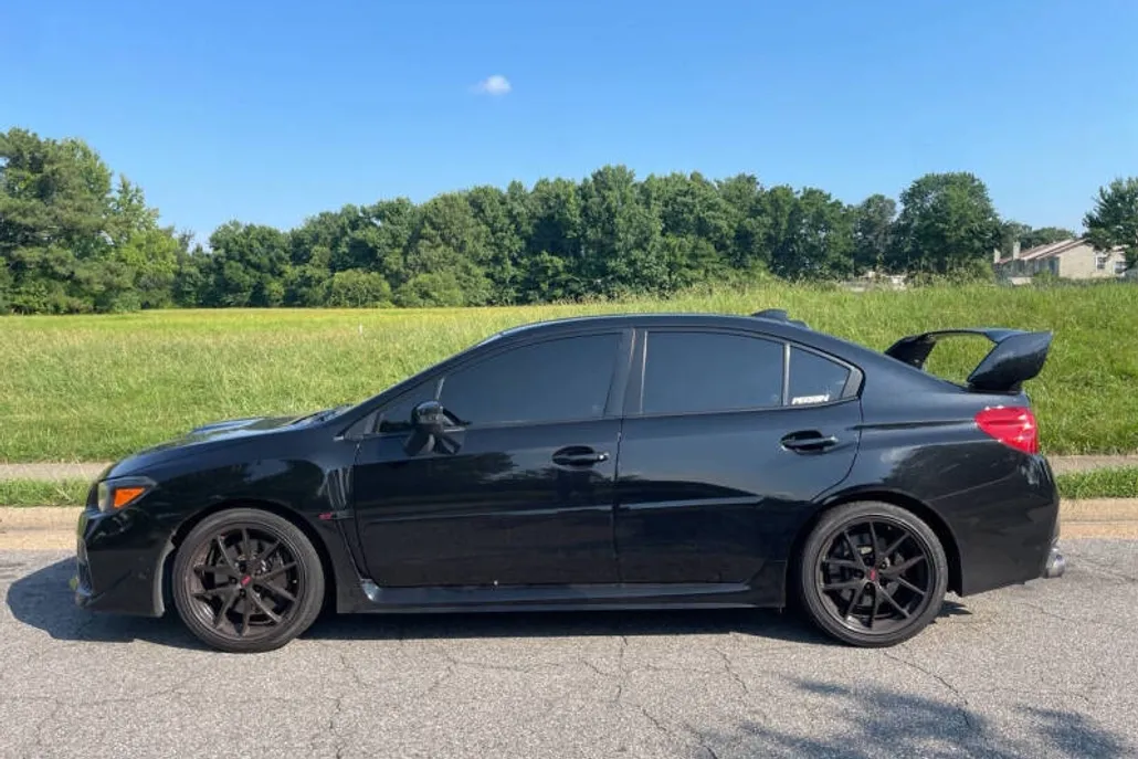 2016 Subaru WRX STI Limited photo 1