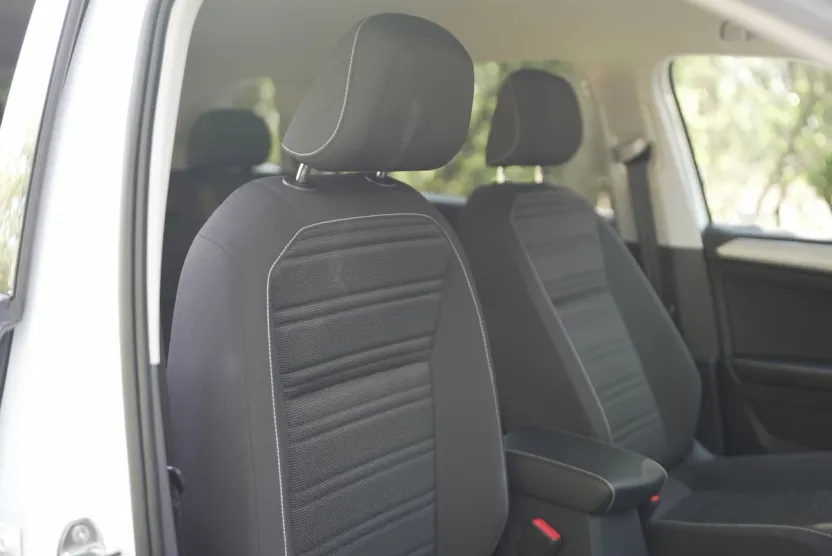 2024 Volkswagen Tiguan S photo 1