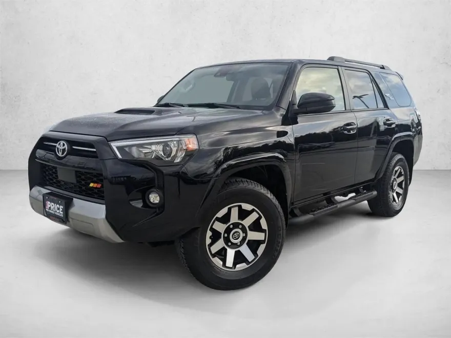 2023 Toyota 4Runner TRD photo 1